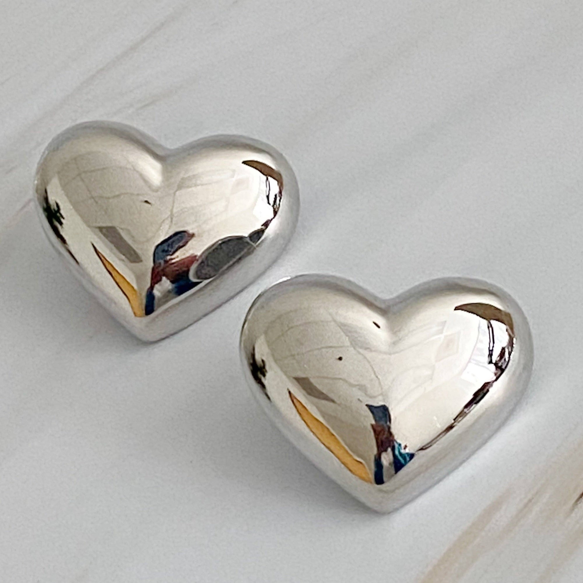 Polish My Heart Stud Earrings: Silver - Posh & Cozy