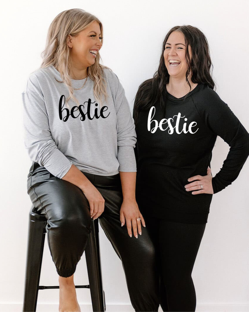 Bestie Cursive Crewneck Women's - Posh & Cozy