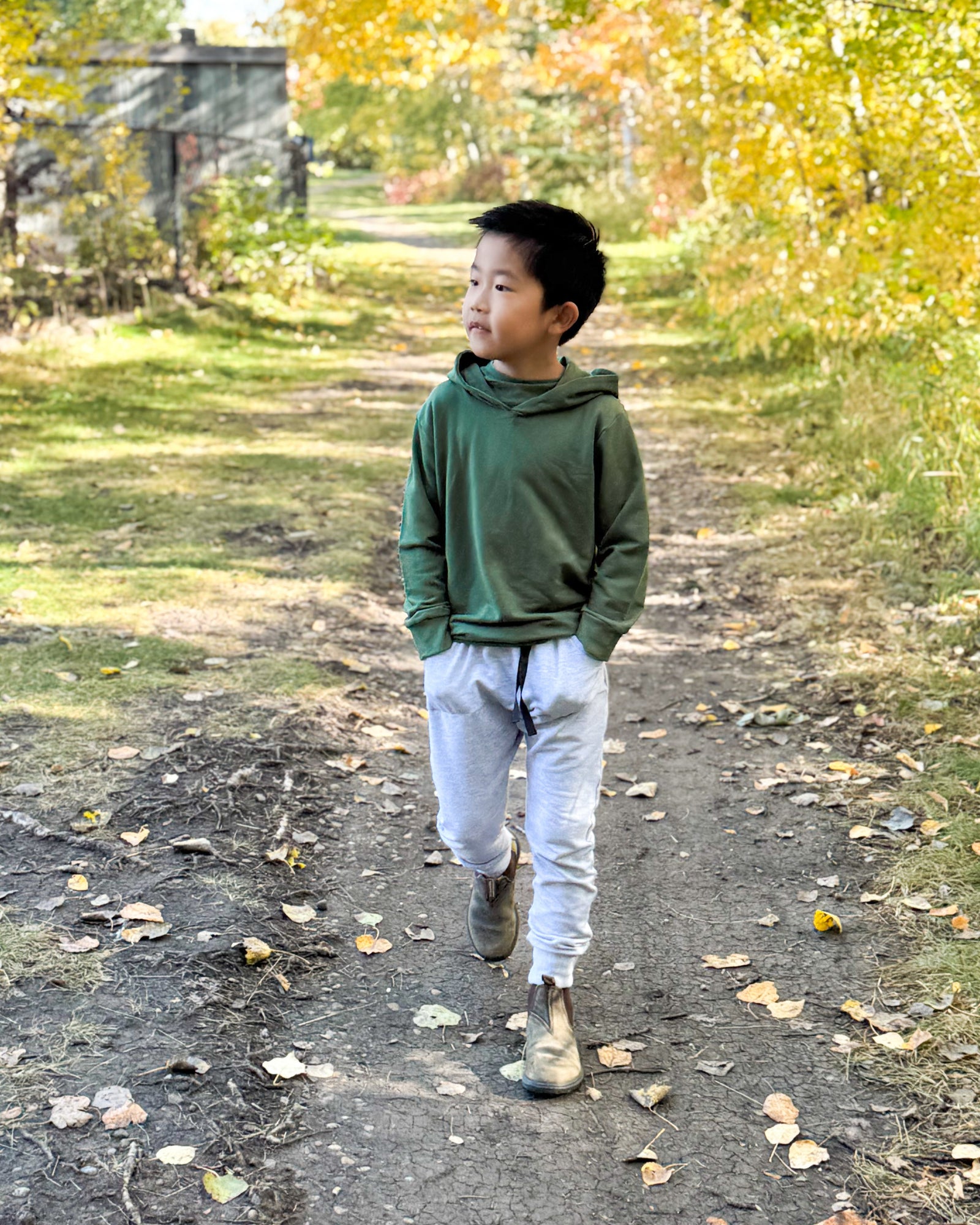 Basic Hoodie Youth - Posh & Cozy