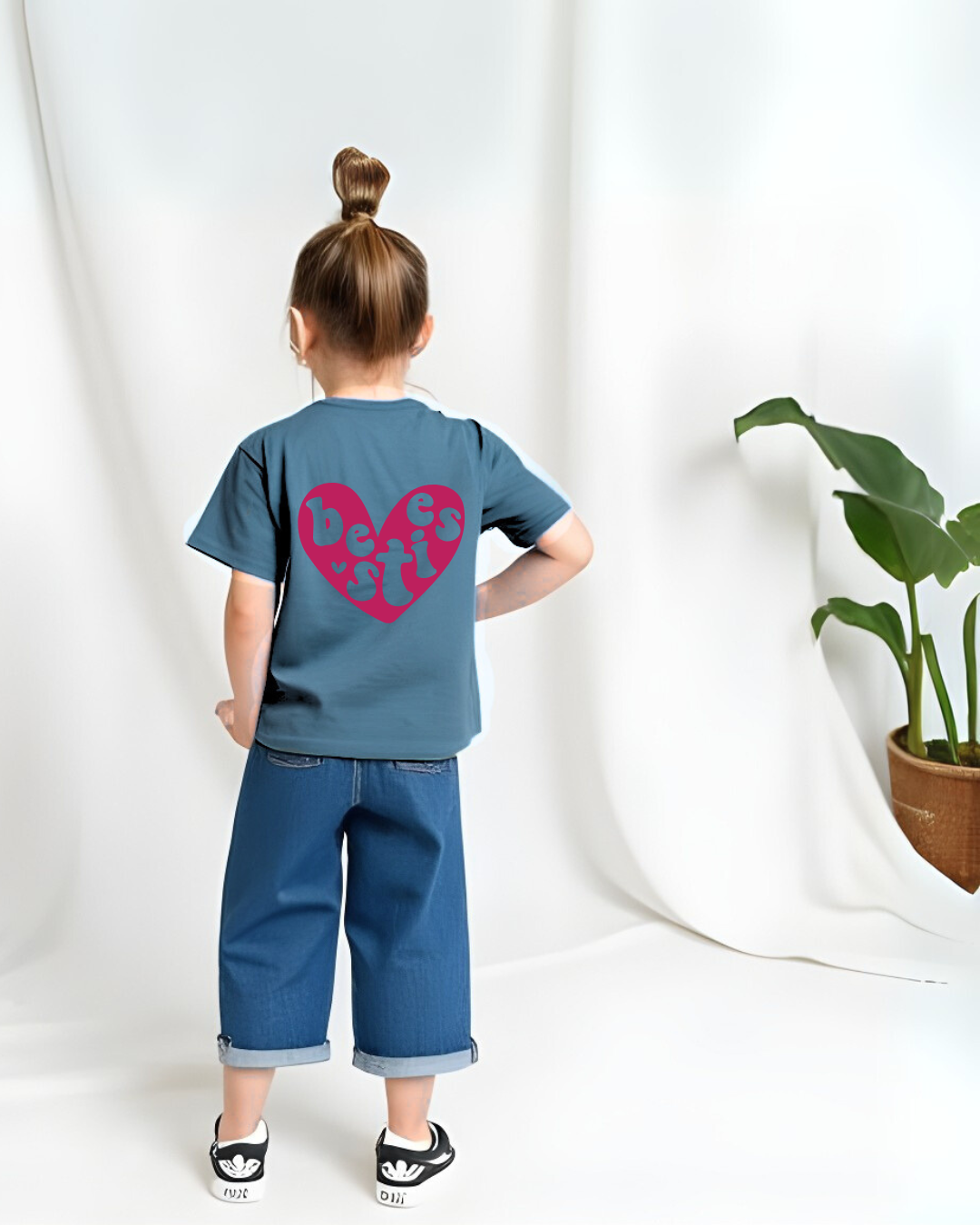 Bestie Heart Tee Shirt - Posh & Cozy