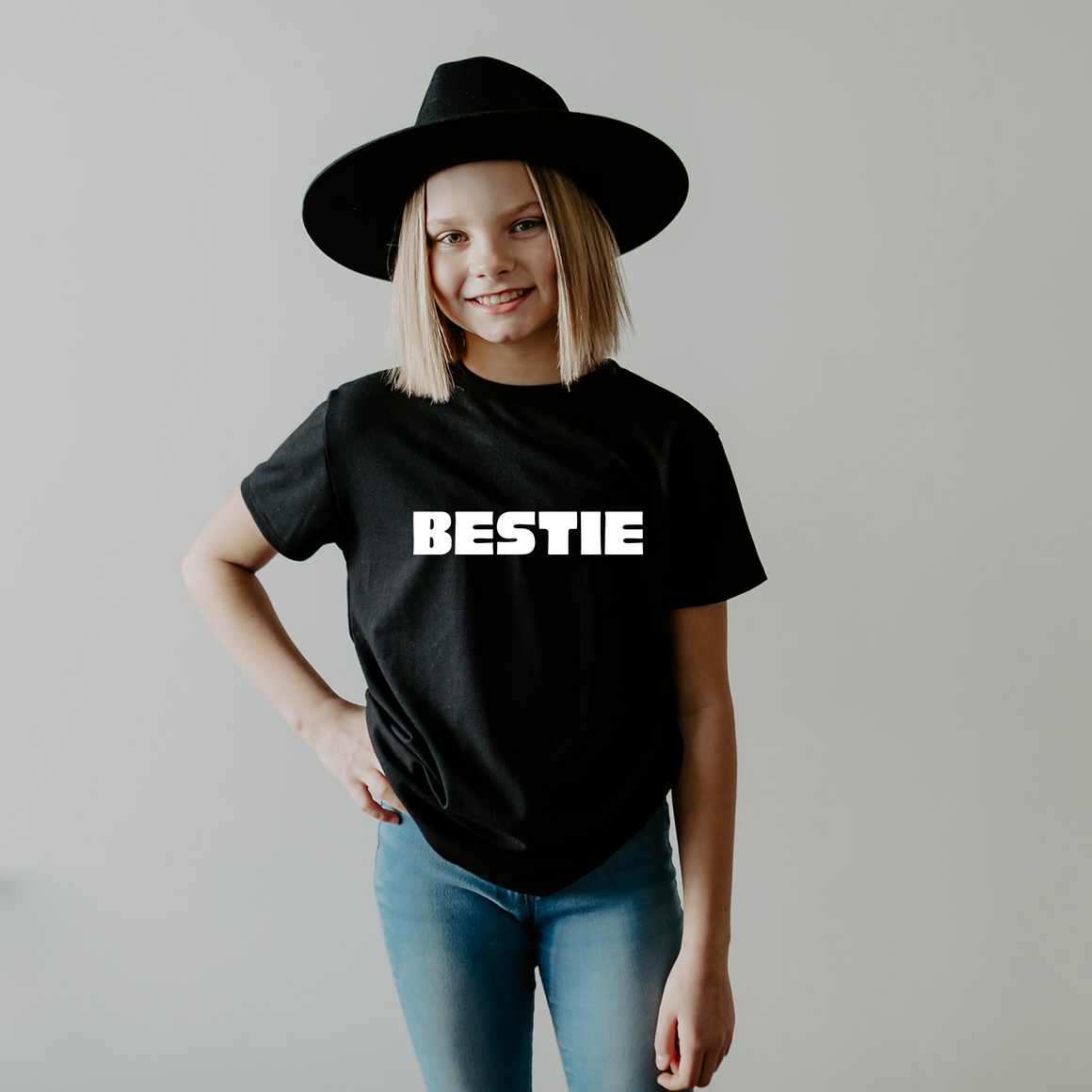 Bestie Tee Shirt Youth - Posh & Cozy